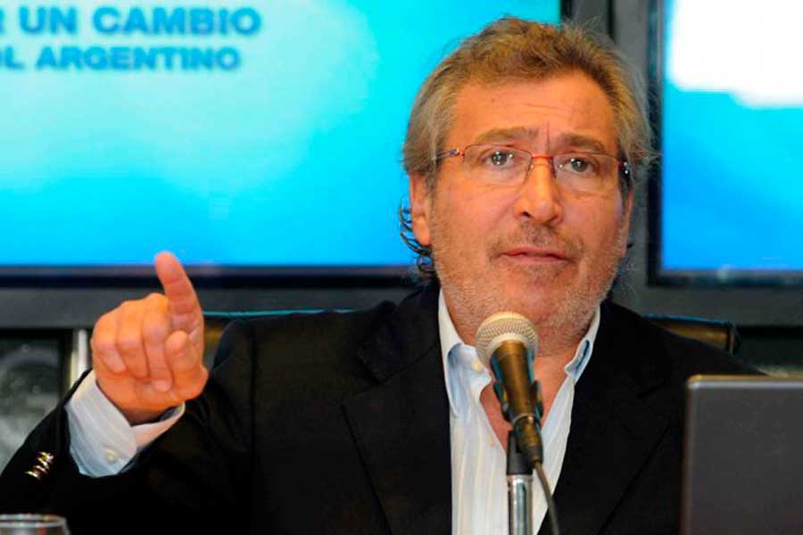 Vila habló de un pacto entre el Gobierno y Clarín