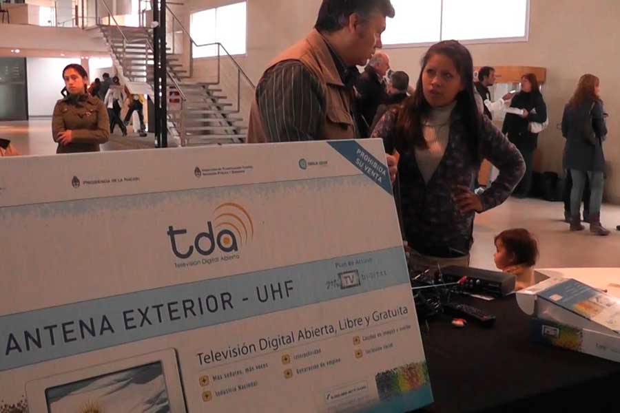 Entregan 600 antenas y decodificadores de TDA