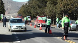Intensifican los controles en rutas por el fin de semana largo