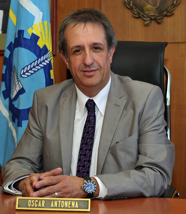 Banco Chubut firma convenio de capacitación con la UNPSJB