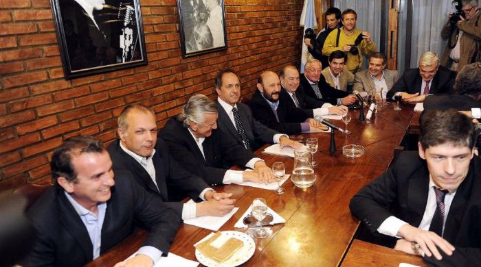 Buzzi se reúne con la cúpula del PJ nacional