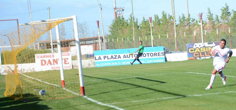 Huracán volvió al triunfo frente a Regina