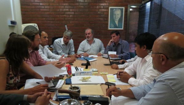 Zárate: “Sería una locura sostener el paro”