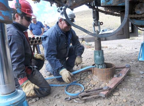 Sinopec no cumplió con perforar siete pozos de agua