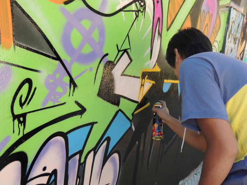 Con Grafittis y Hip Hop cerraron las plazas libres de verano