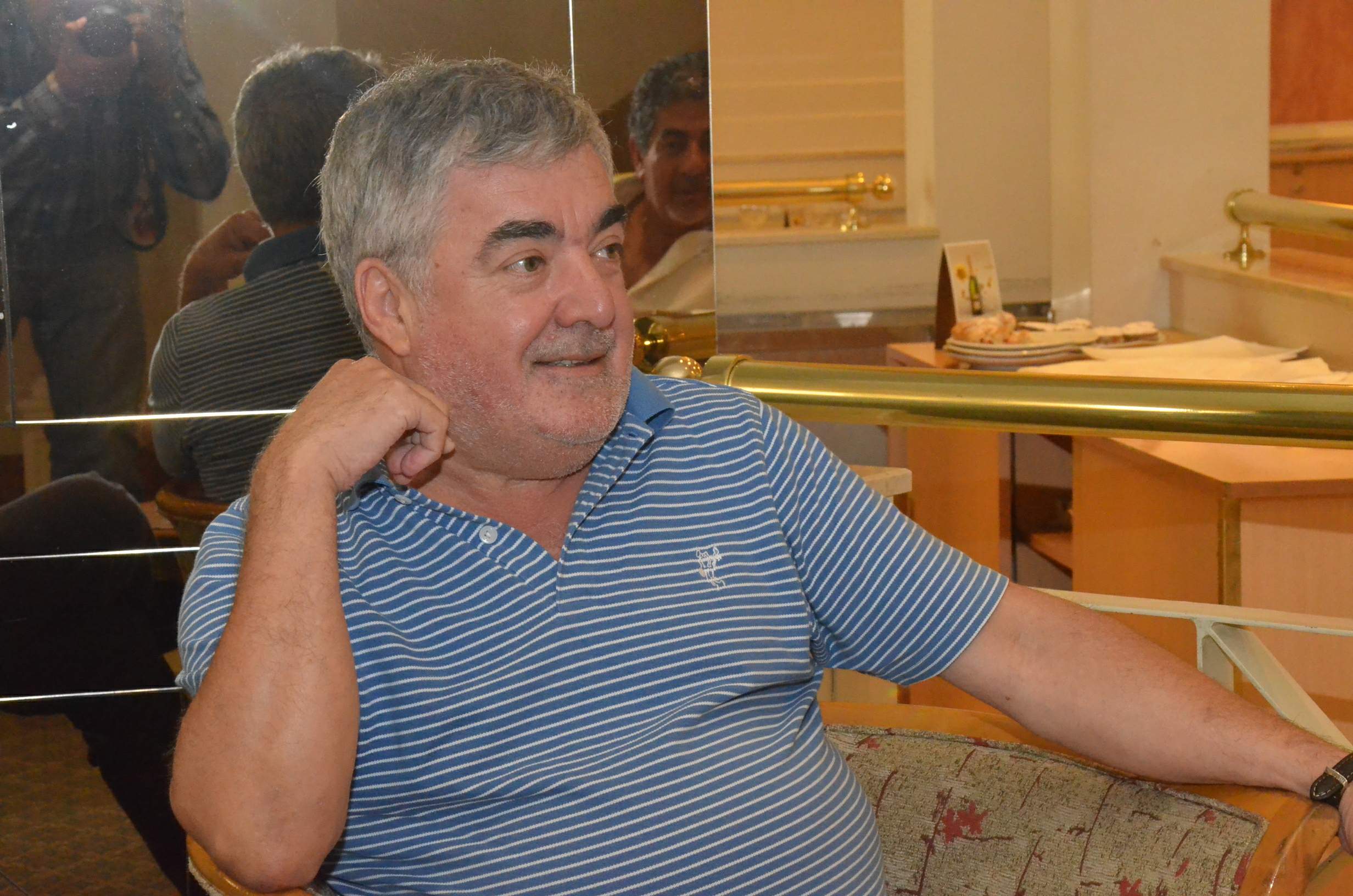 “Sería bueno que Buzzi explique cual será su próximo salto”
