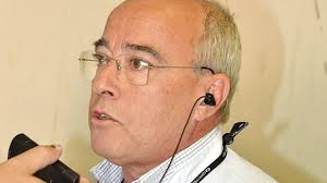 Continúa el reclamo de los médicos cirujanos