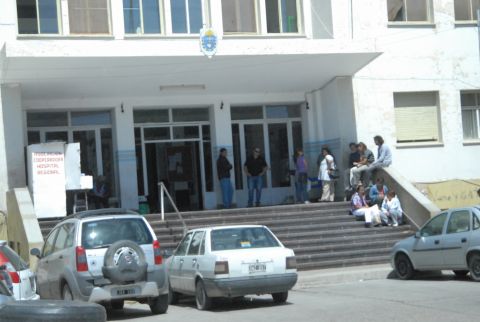 Hospital: Personal de limpieza iría al paro por tiempo indeterminado