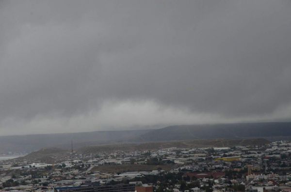 Las lluvias comenzarían por la noche y durarían todo el domingo