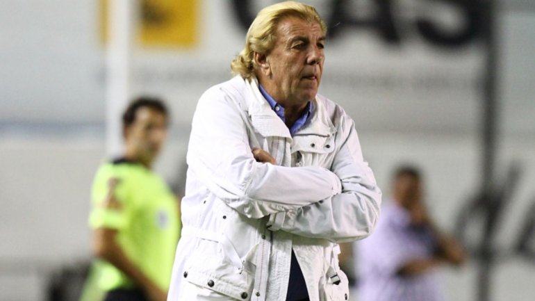 «Mostaza» Merlo no se va