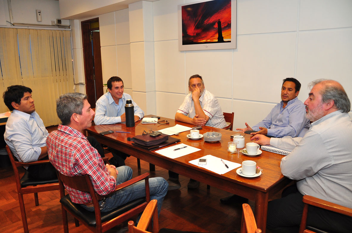 Zárate se reunió con gremialistas de docentes privados