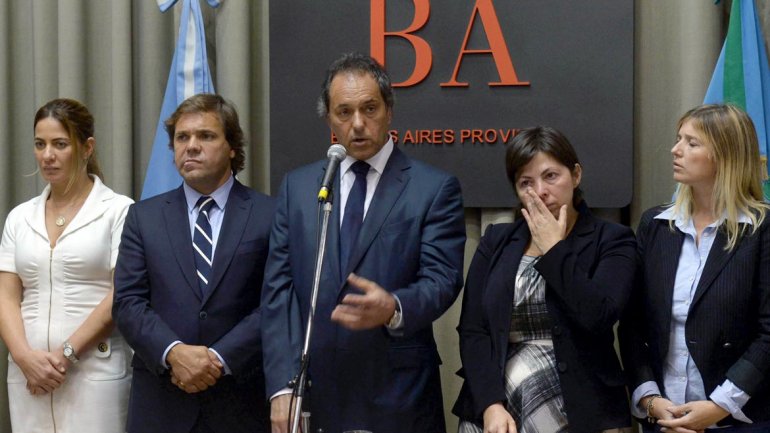Scioli dará un aumento por decreto a docentes