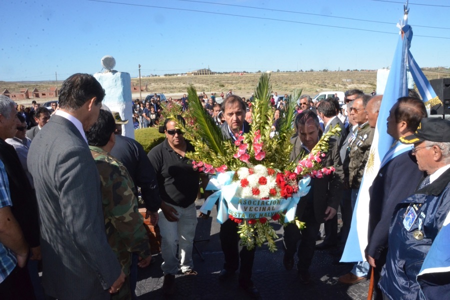 Emotivo acto en el barrio “Gesta de Malvinas”