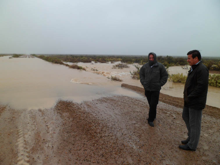 Castro llegó hasta el corte de la ruta a Telsen