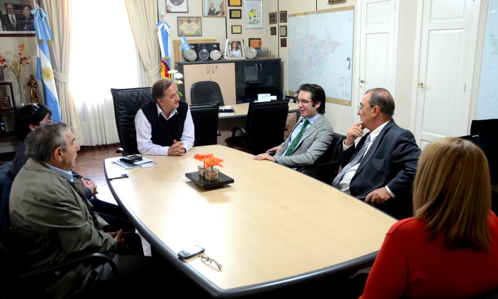 Linares recibió al Cónsul de España