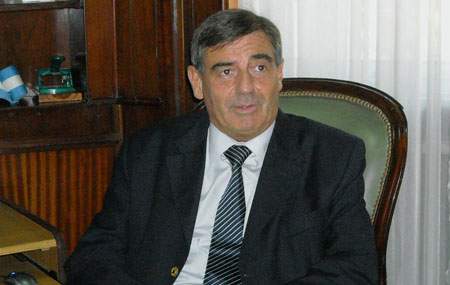 “Por la permisividad de Das Neves, PAE demandó a Chubut en Francia”