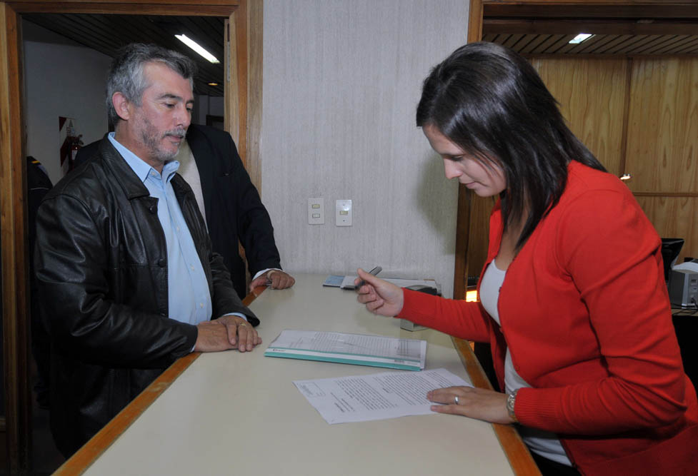 PAE: Montoya presentó la denuncia del Estado