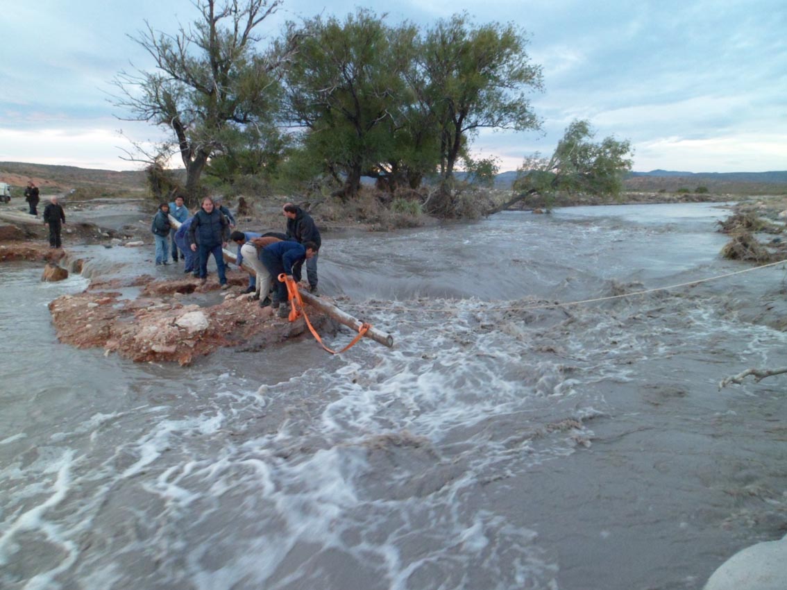 Convoy logró acceder por tierra a Telsen