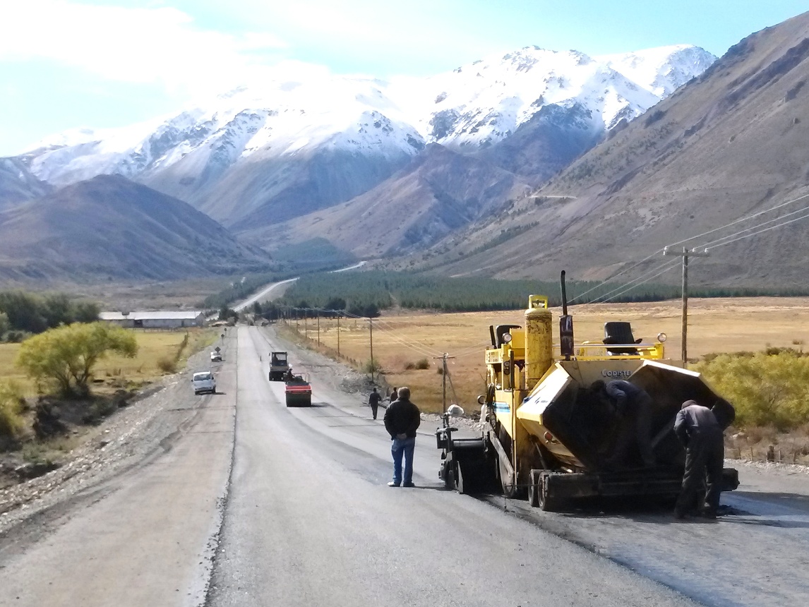 En mayo estaría pavimentado el Camino a La Hoya