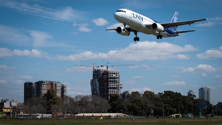Aeronáuticos adhieren al paro nacional del jueves