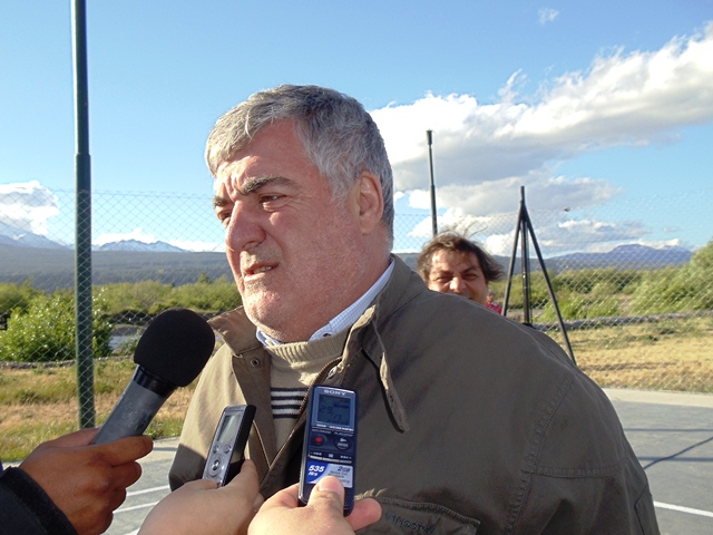 Das Neves, de recorrida por la Comarca