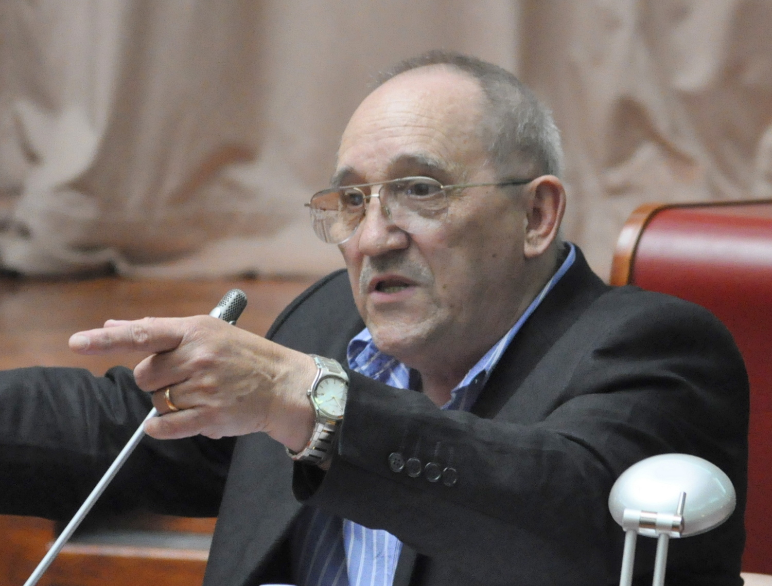 “La Provincia debe denunciar al contrato con PAE”