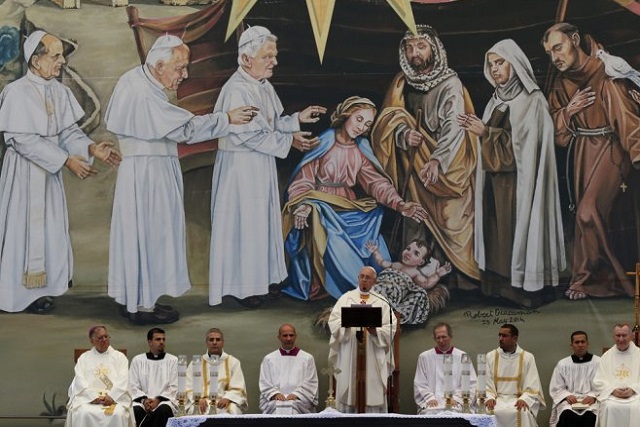 El Papa pidió una reunión por la paz en el Vaticano