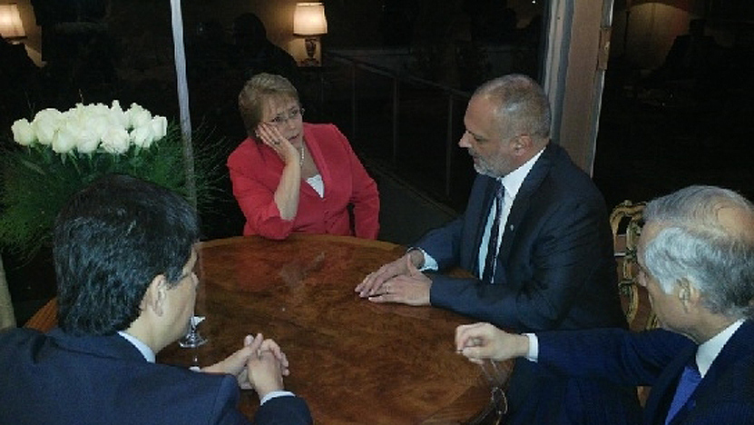 Buzzi y Bachelet  por la integración binacional