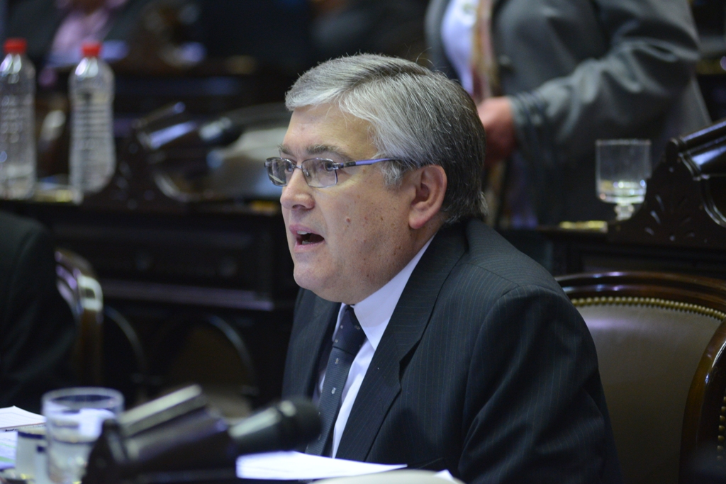 Pais, a favor de iniciativa que promueve trabajo registrado