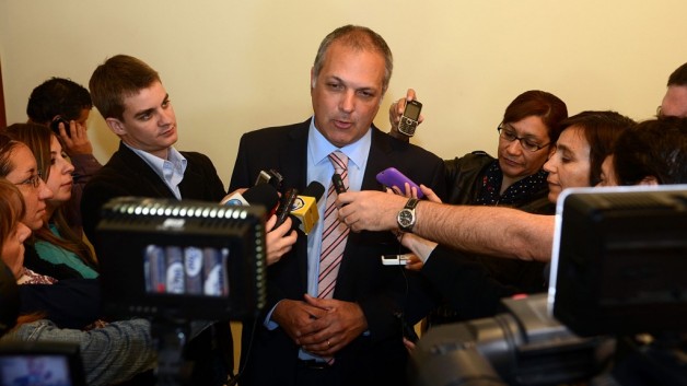 Buzzi: “Son gente conocida asociada con la falopa”