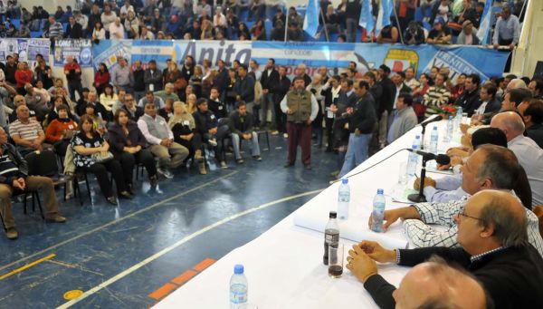 Se afianza la intención de derogar el Distrito Único