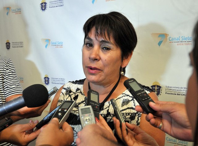 “Massa hace política con la salud”