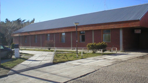 Dejan abandonado a recién nacido en iglesia de Sarmiento