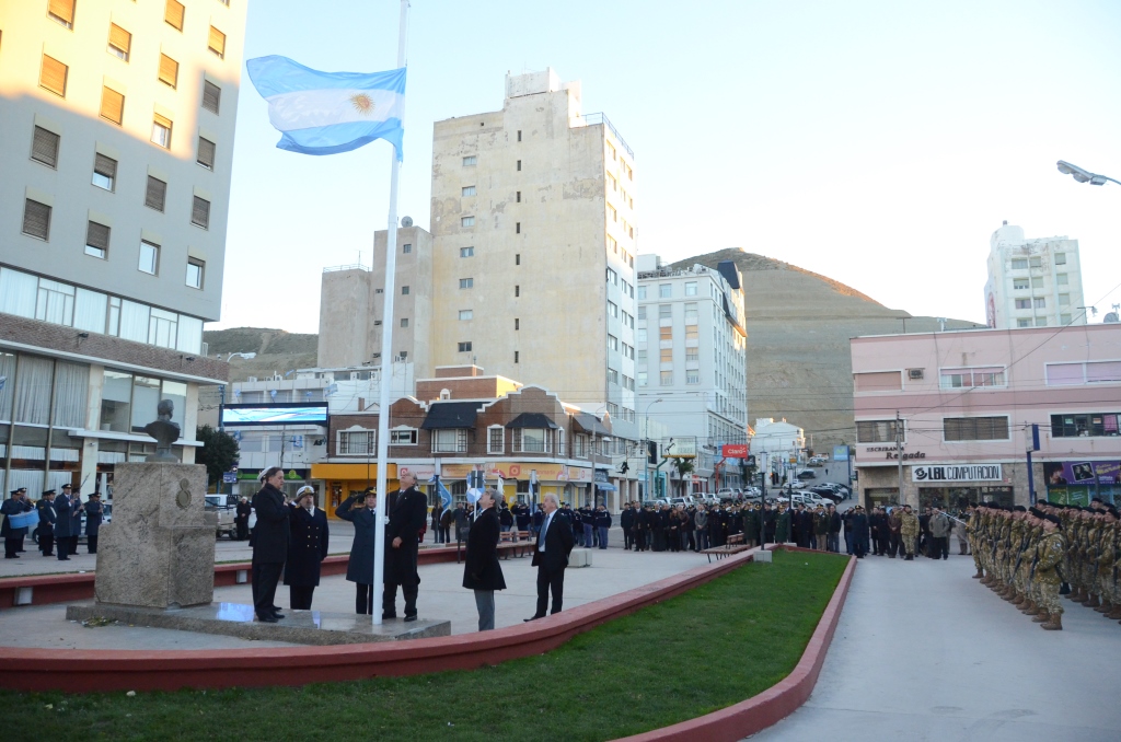 La comunidad acompañó los festejos patrios