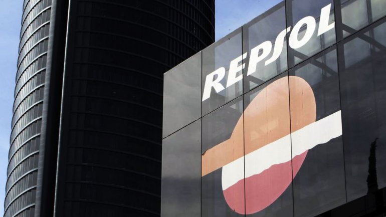 Repsol sale del directorio de YPF