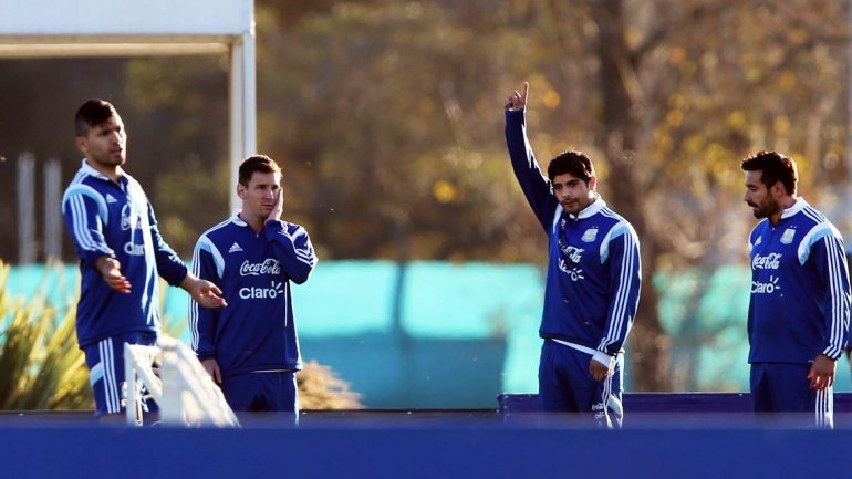 Las figuras de la selección entrenaron en Ezeiza