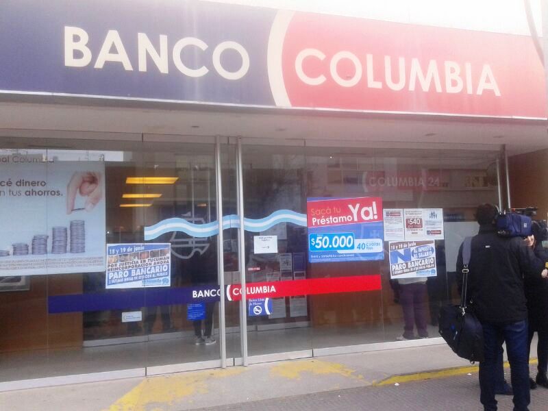 Clausuraron el Banco Columbia