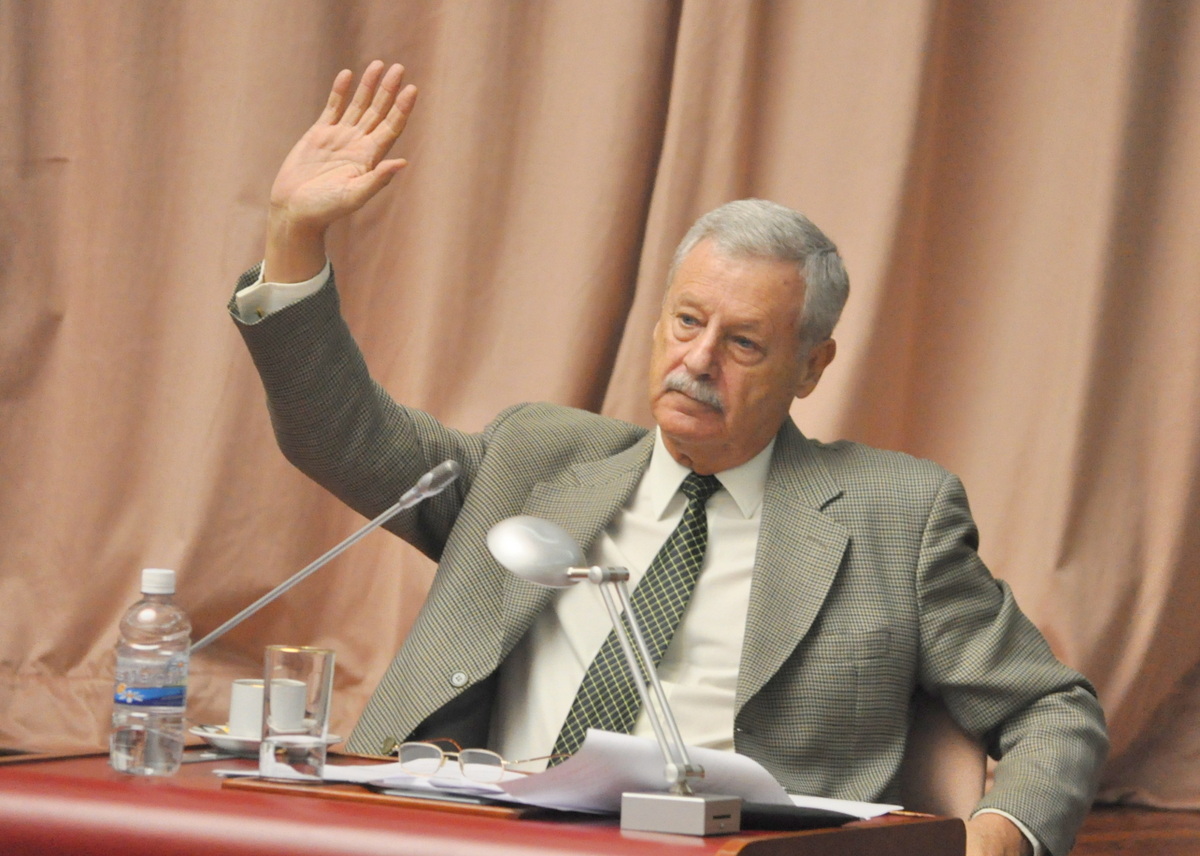«Es lamentable que se pida juicio político a Buzzi»