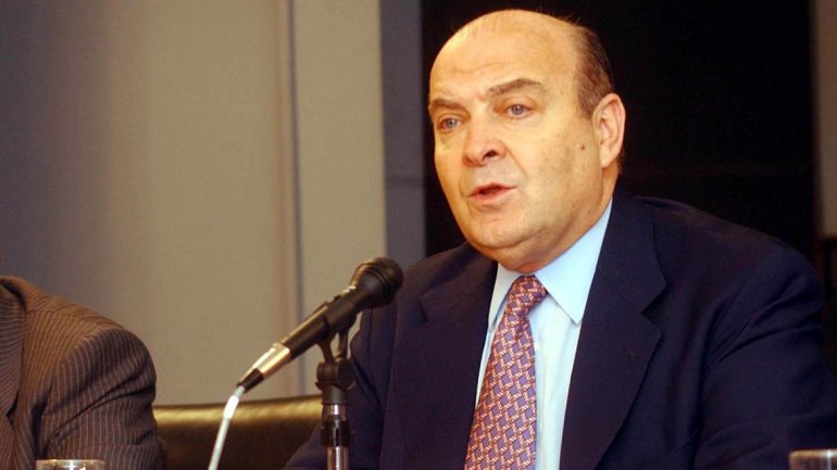 Cavallo le advirtió a Cristina el costo de no negociar