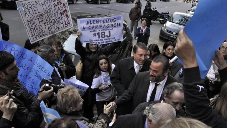 Cimadevilla alega «presión política» en el jury a Campagnoli