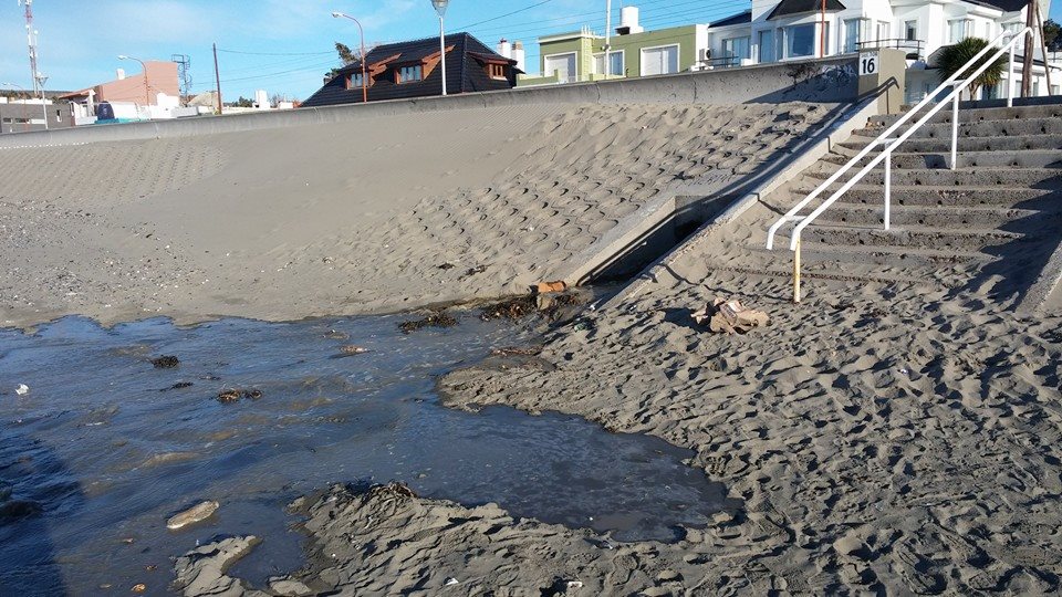 Rada Tilly: Preocupan efluentes que vendrían de la Laguna