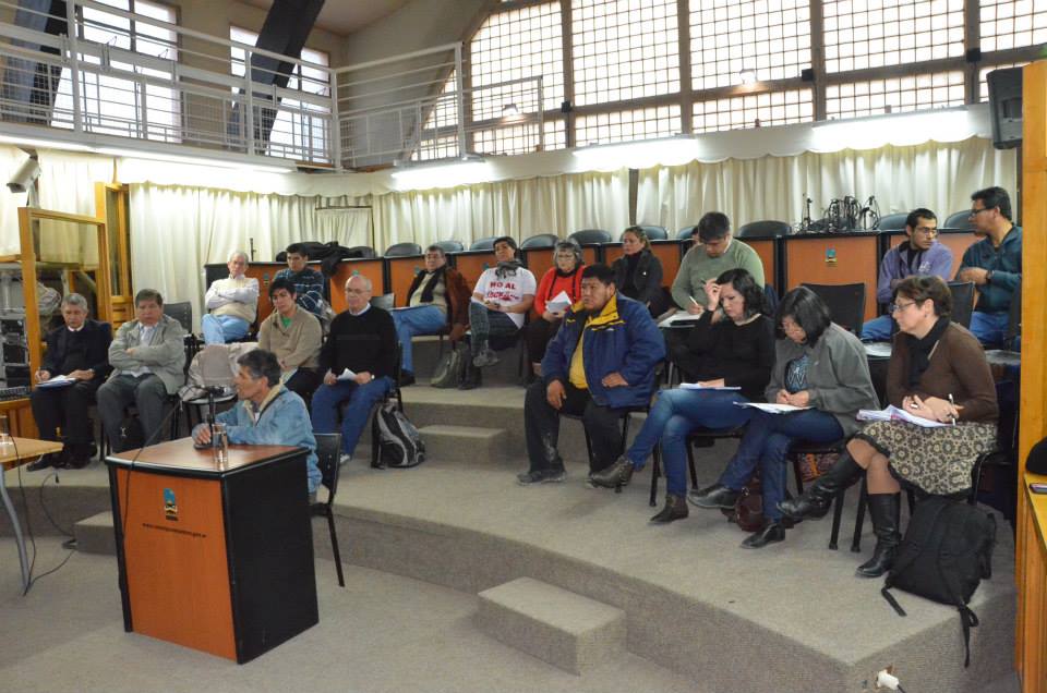 La audiencia por el aumento del boleto tuvo 17 asistentes