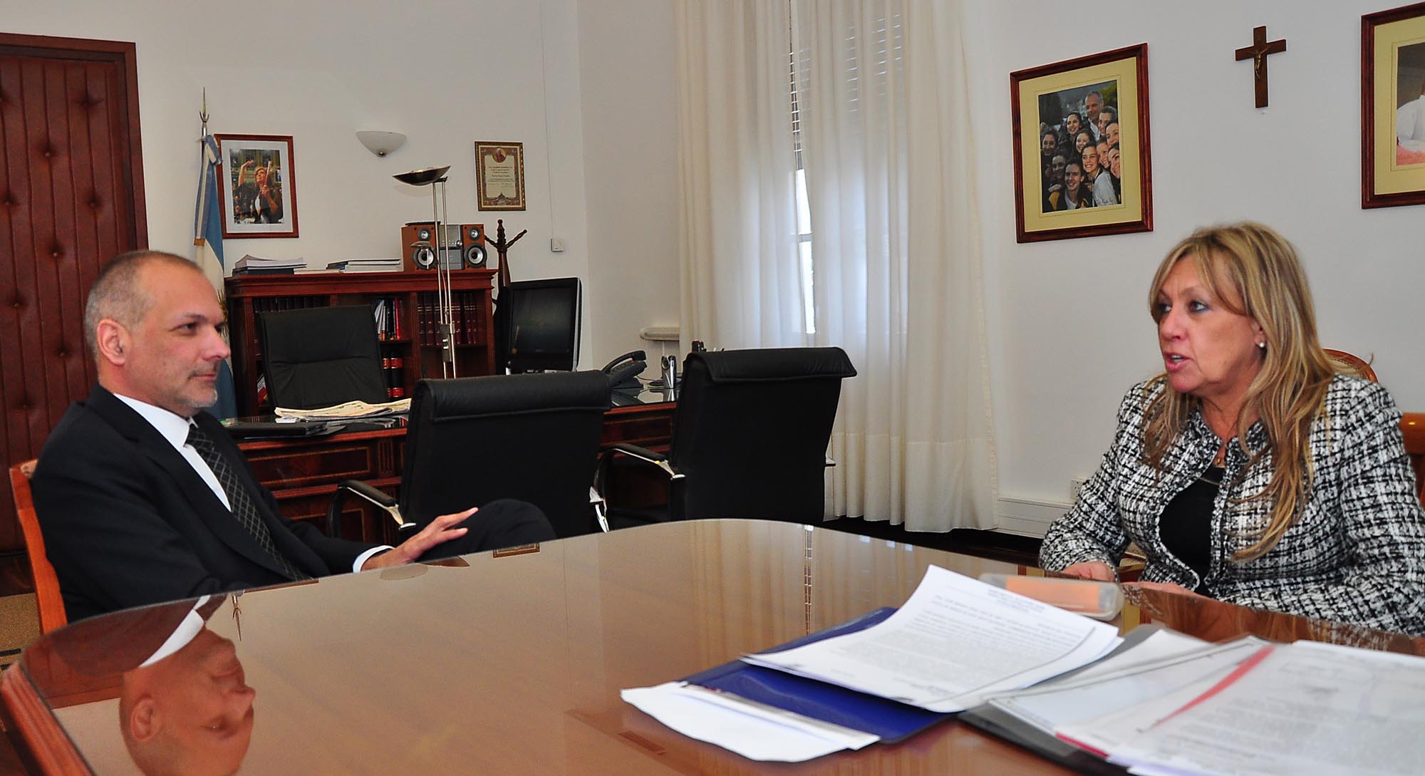 Artero quiere adherir a las PASO