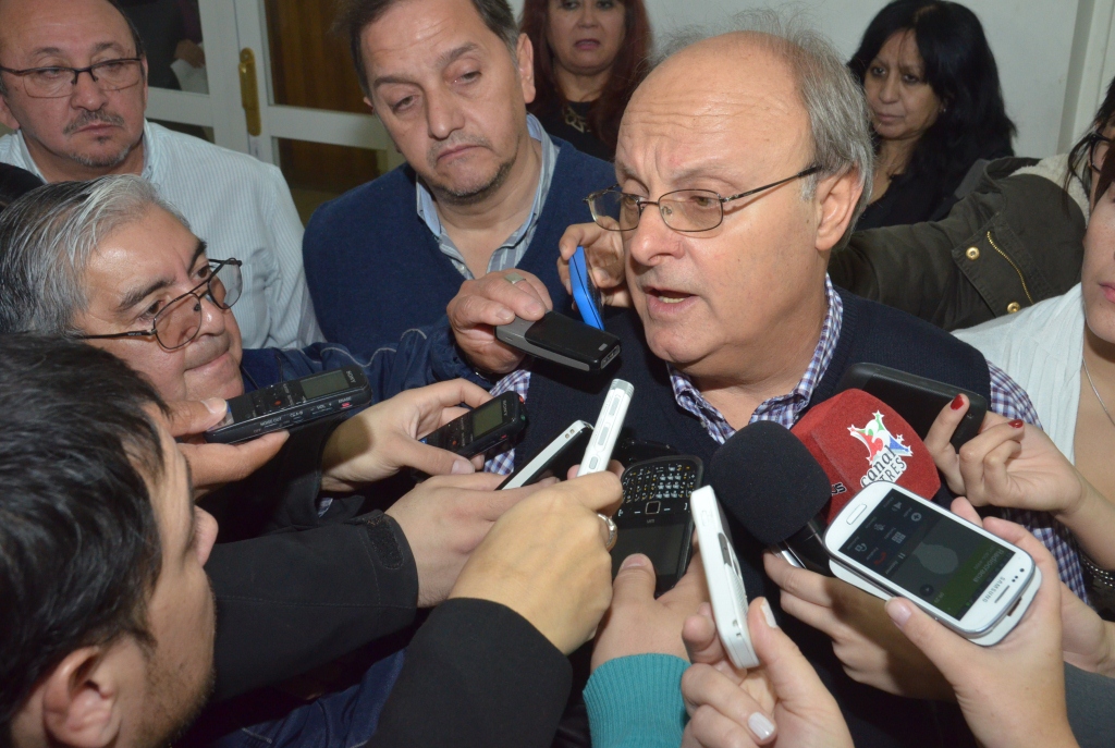 Di Pierro se disculpó con los comerciantes por las roturas