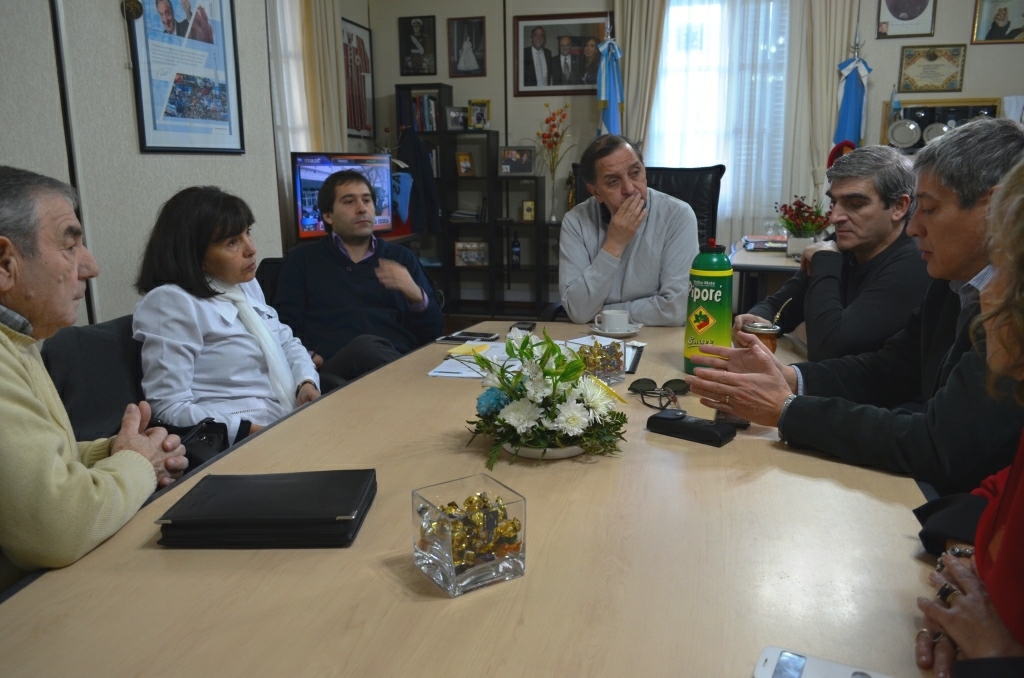 Salud: Linares se reunió con directivos de La Española