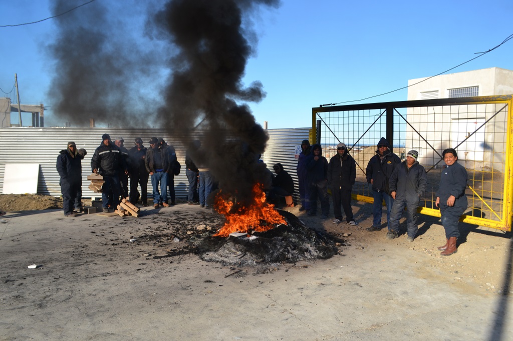 UOCRA paralizó todas las obras de Cristóbal López