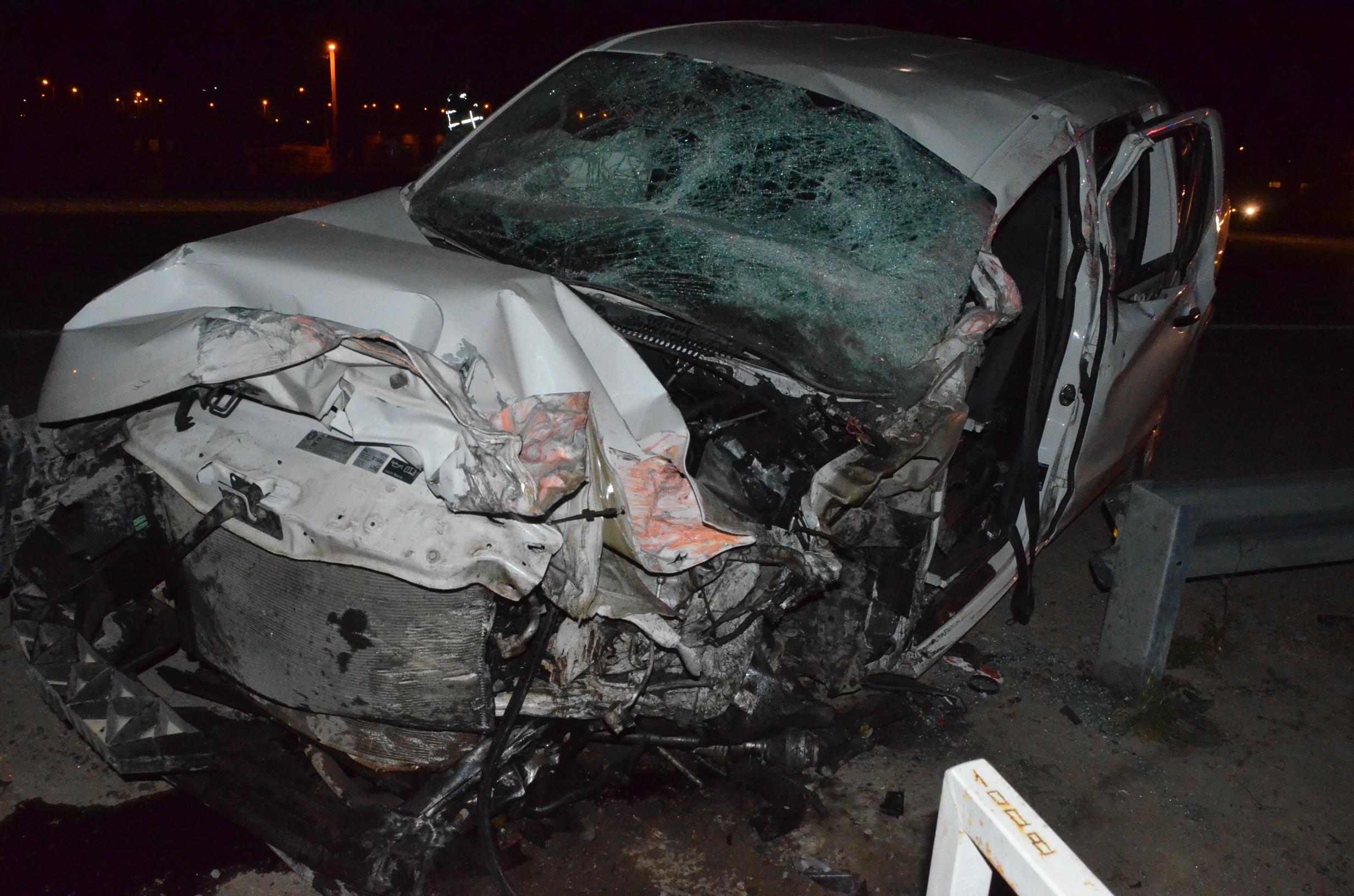 Grave choque frontal en km. 14