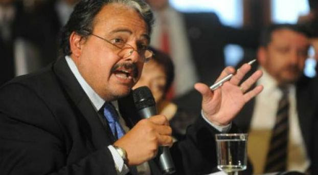 Renunció Daniel Cameron a la Secretaría de Energía