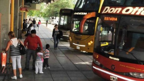 Levantan el paro de micros de larga distancia