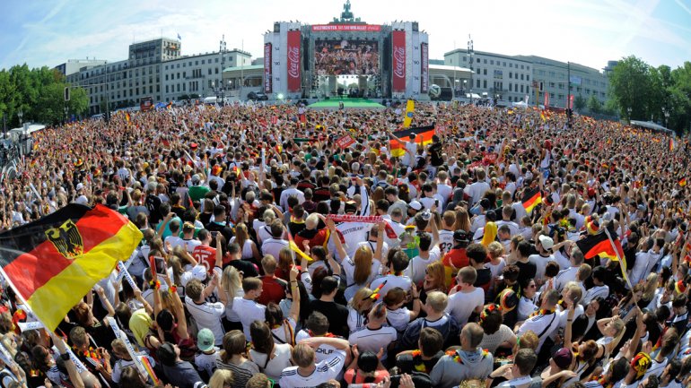 Muerte y racismo en los festejos de Alemania
